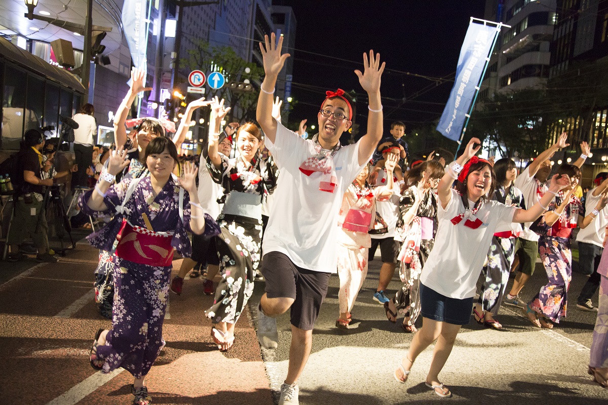 今年も出ます おてもやん総踊り 通信制高校の勇志国際高等学校 今年も出ます おてもやん総踊り 通信制高校の勇志国際高等学校