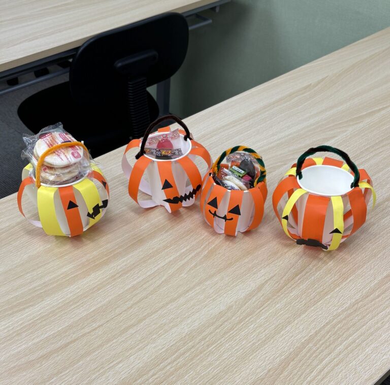 【千葉・新松戸】在校生交流会を開催しました！ハロウィンバッグづくり🎃